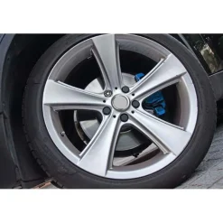 CAR+ Protection silicone ecrous roue noir 19mm 20pcs -